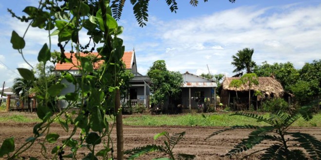 Đất trống đối diện nhà thi đấu Nguyễn An Ninh