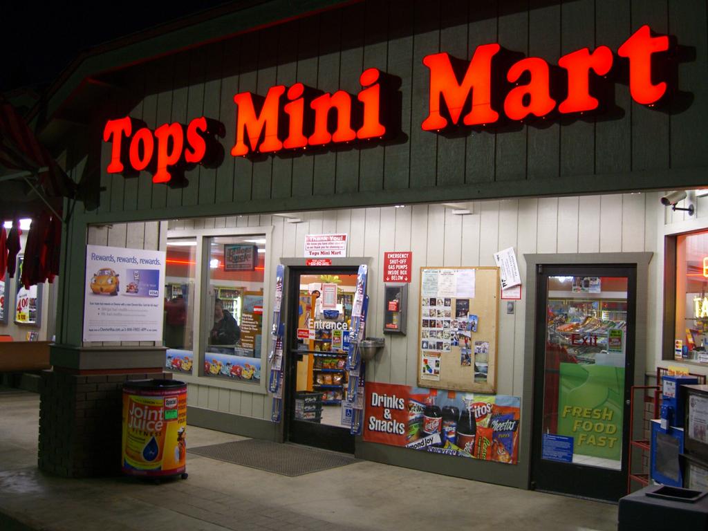Nhà mở siêu thị Mini Mart tại Q12, Hóc Môn