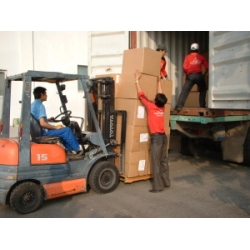 Dịch vụ bốc xếp hàng hóa trọn gói - Vận tải đường việt