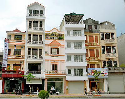 Nhà mặt phố Đường Thành